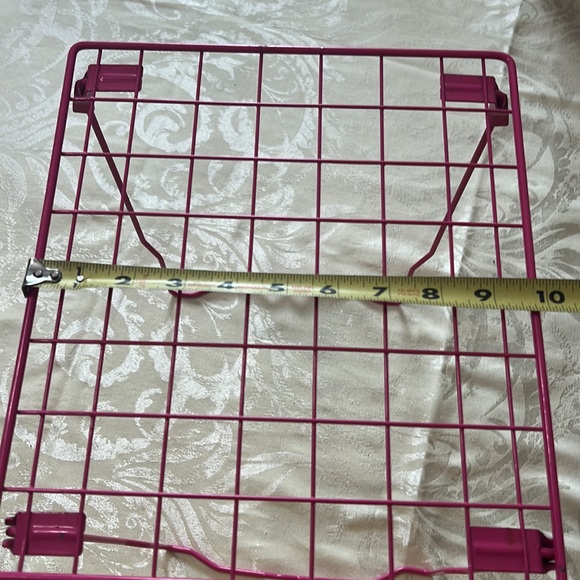 Pink locker shelf - Picture 4 of 5